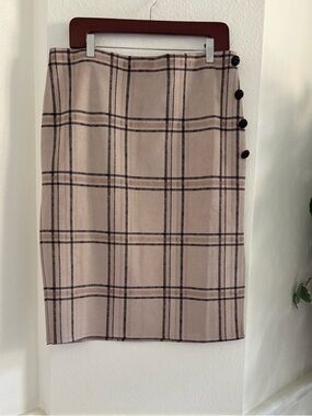 NYCC Classic Plaid Pencil Skirt in Beige with Button Detail